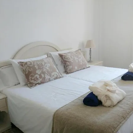 House With 3 Bedrooms In Cala Millor With Enclosed Garden And Wifi 100 M From The Beach * Cala Millor (Mallorca)