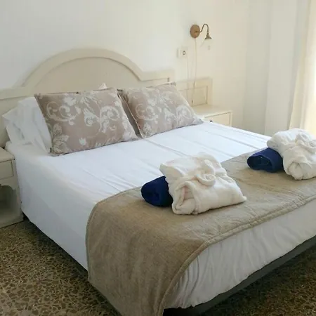 House With 3 Bedrooms In Cala Millor With Enclosed Garden And Wifi 100 M From The Beach Hébergement de vacances Cala Millor (Mallorca)