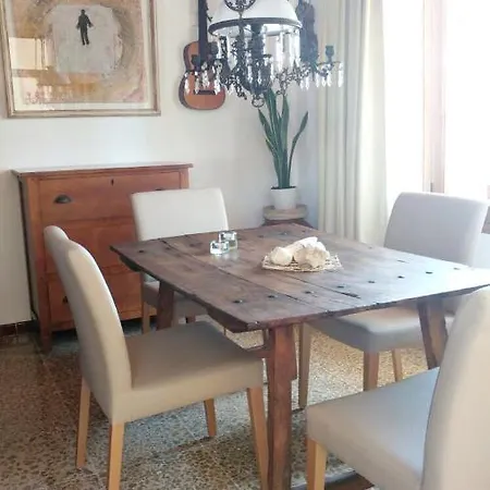House With 3 Bedrooms In Cala Millor With Enclosed Garden And Wifi 100 M From The Beach Hébergement de vacances